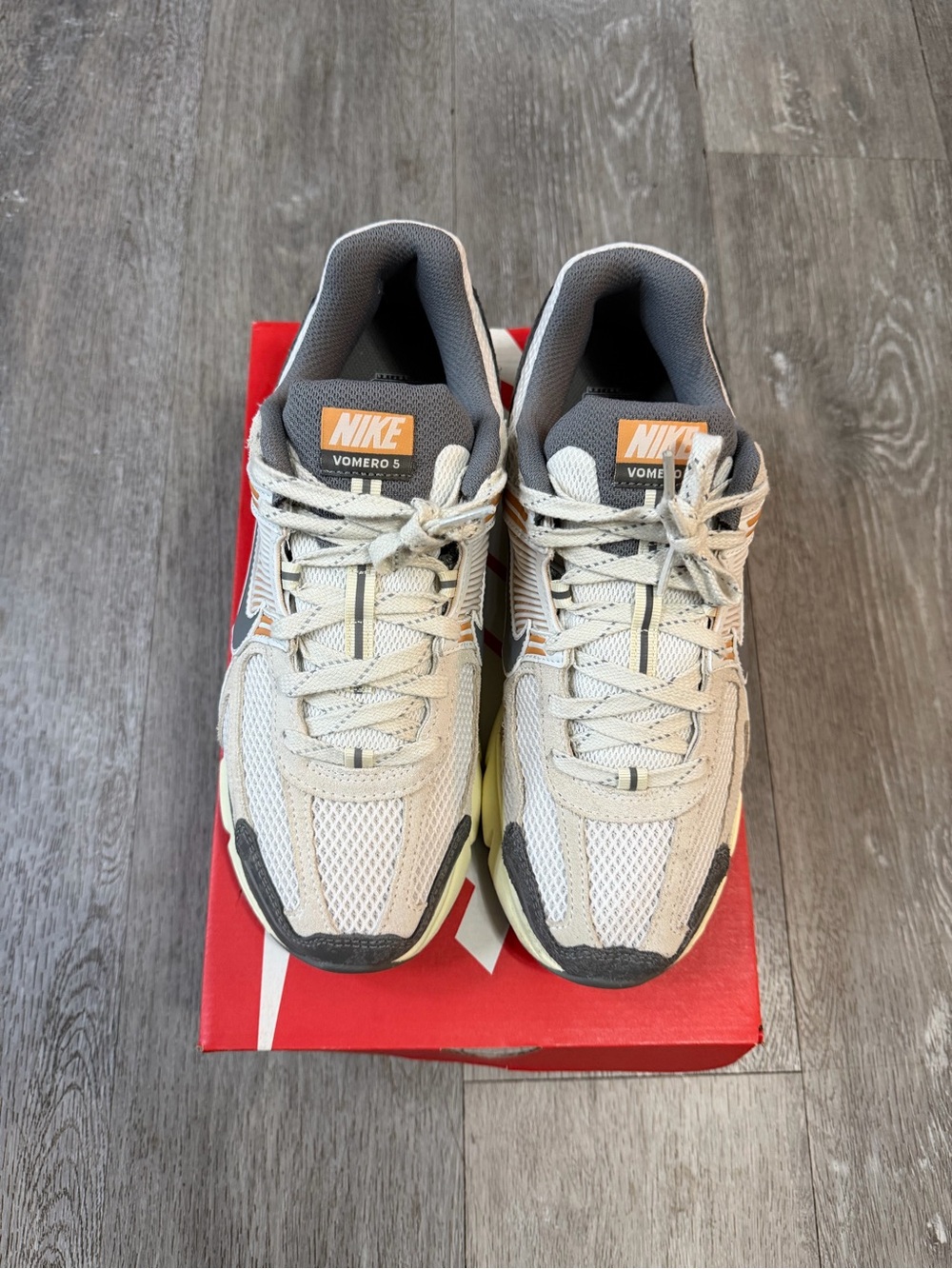 Nike Men's Vomero 5 Running Shoes - Cream, Gray, Black Accents